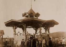 Беседка в Саду Жуковского (Парк ОДОРА)